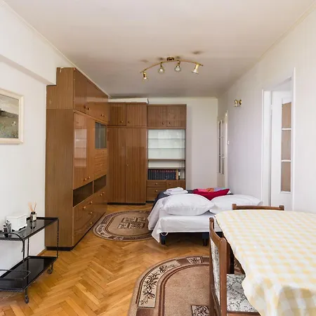 Wola Mila Standard By Bookinghost *