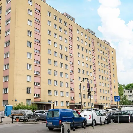 Apartment Wola Mila Standard By Bookinghost Warsaw